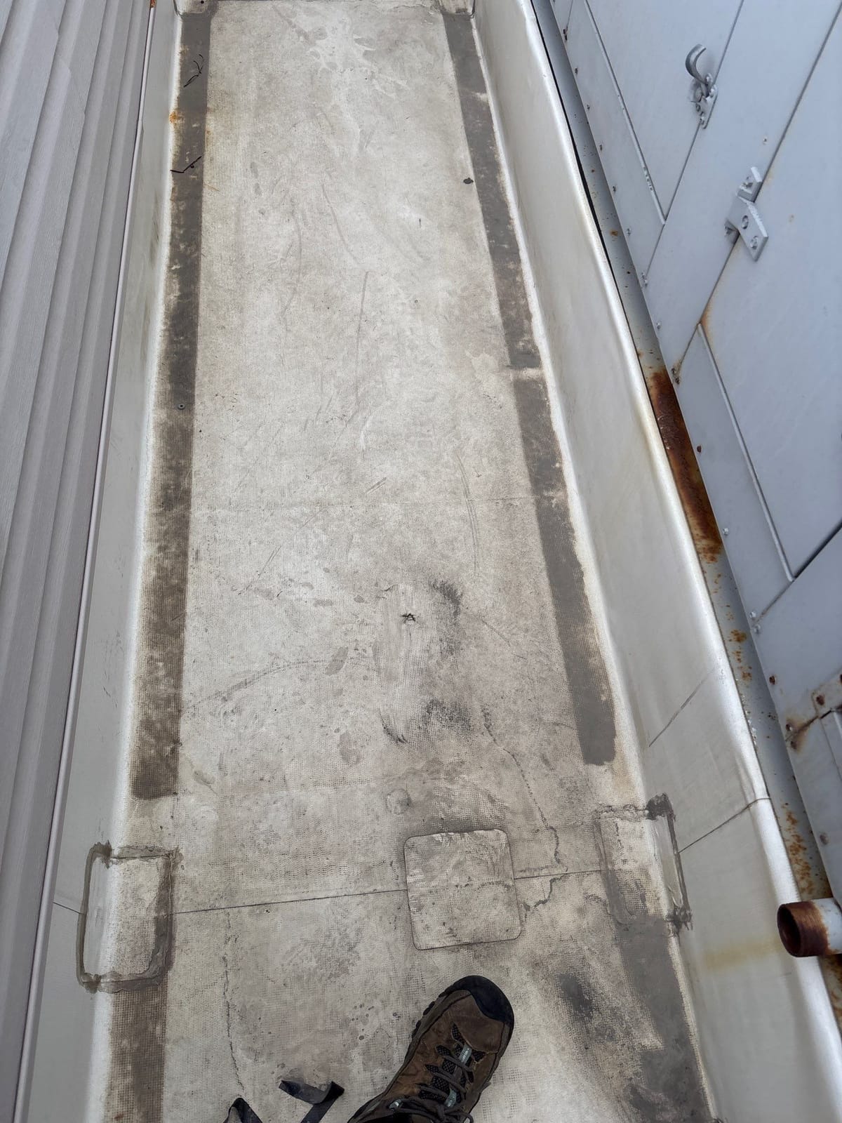 TPO membrane on flat roof at roof curb HVAC UNIT